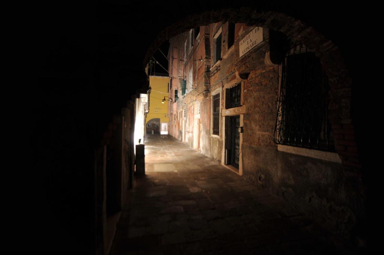 Calle De La Comare Venedig Exterior foto